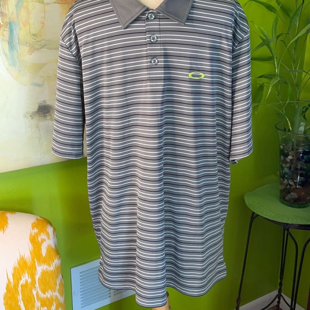 Oakley men’s shirt Xl